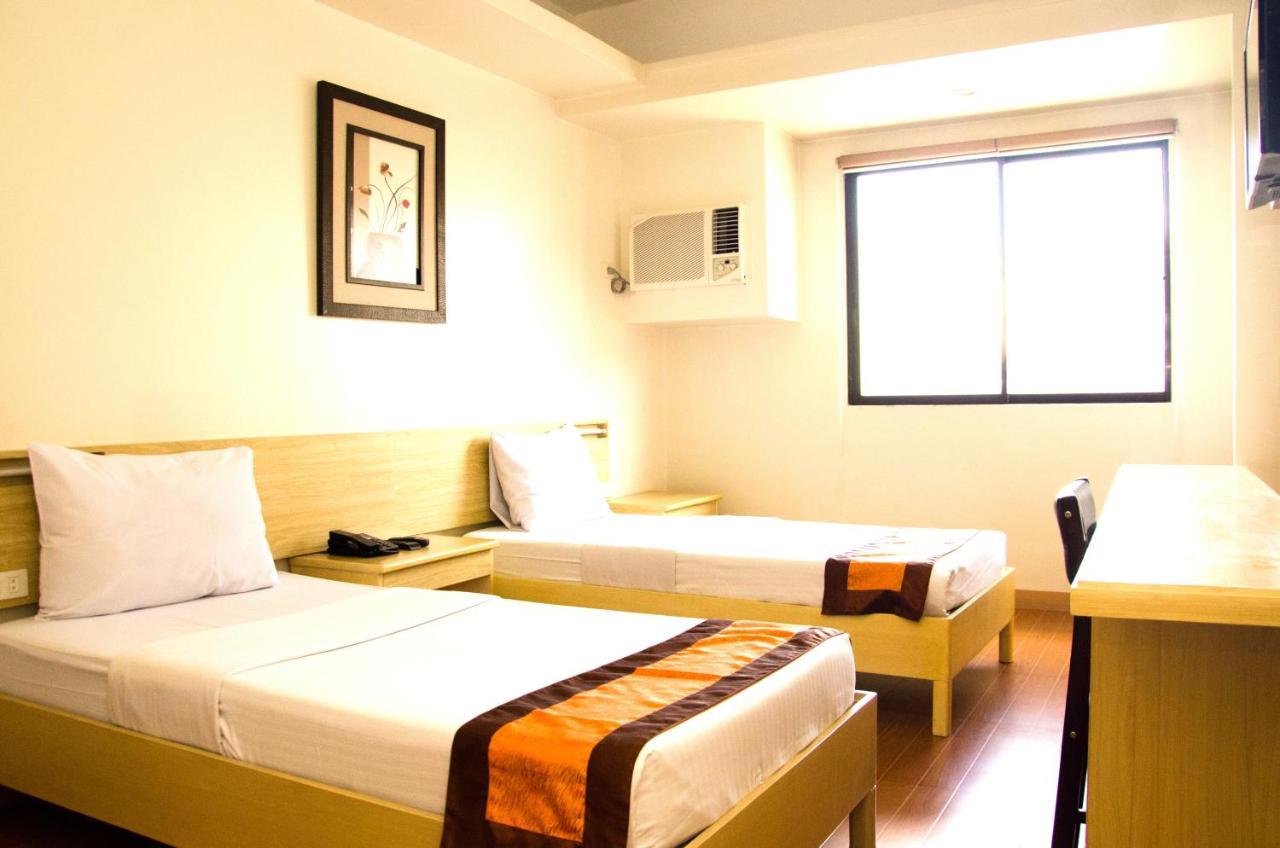 M Suites Hotel Makati City Kültér fotó