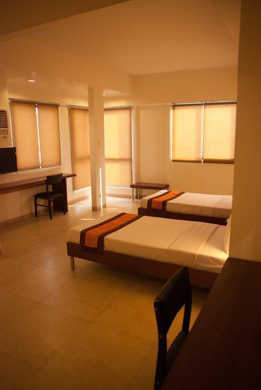 M Suites Hotel Makati City Szoba fotó