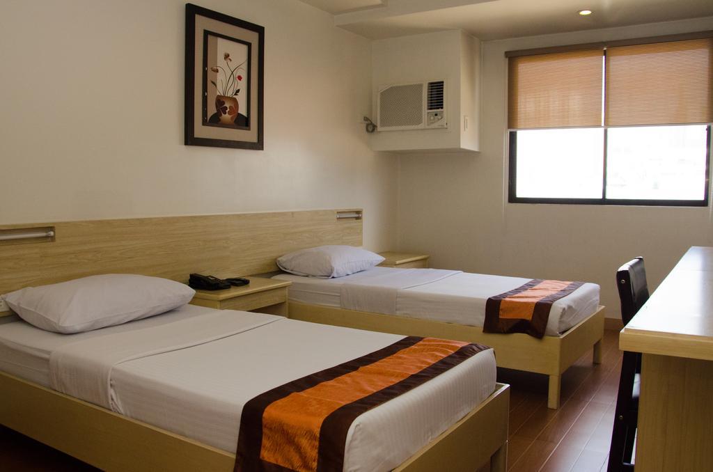 M Suites Hotel Makati City Kültér fotó