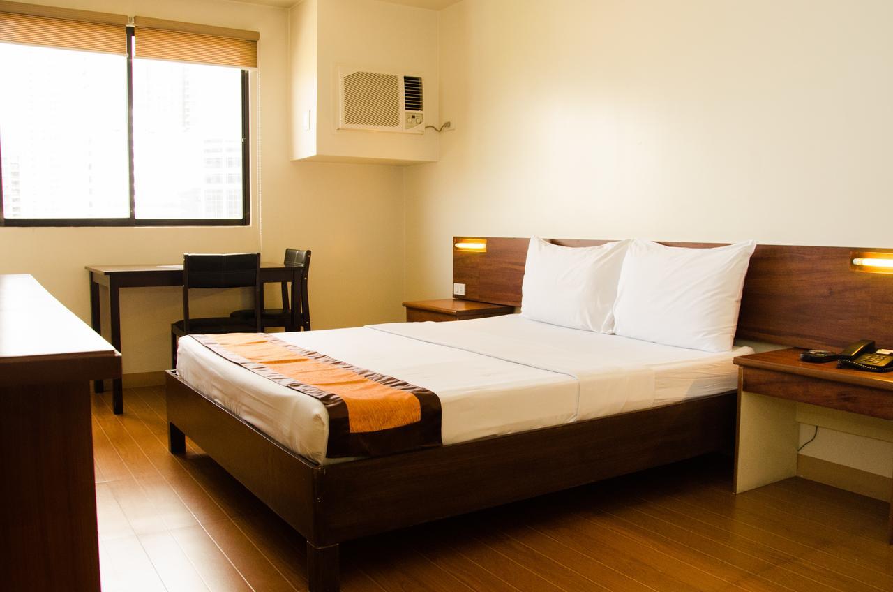 M Suites Hotel Makati City Kültér fotó