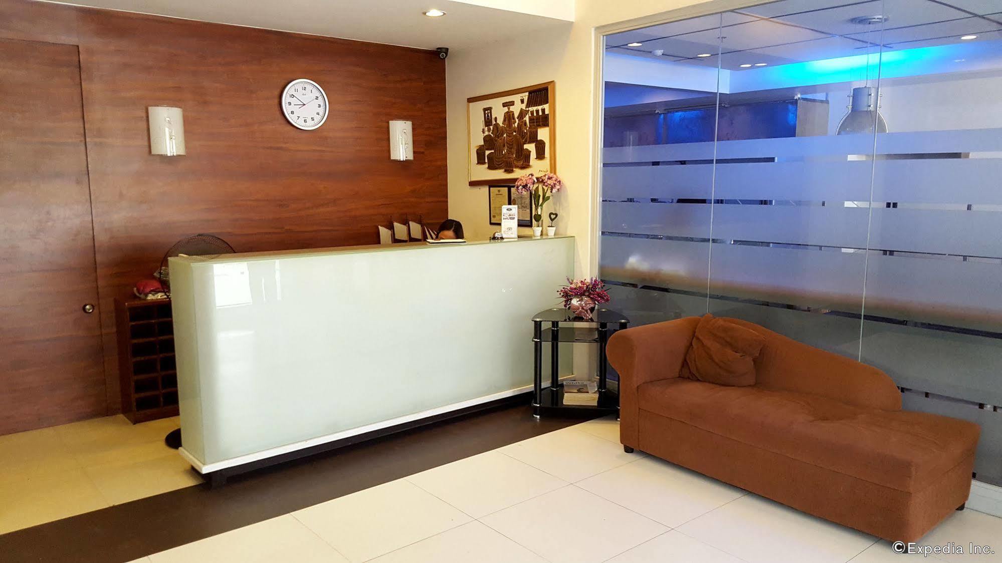 M Suites Hotel Makati City Kültér fotó